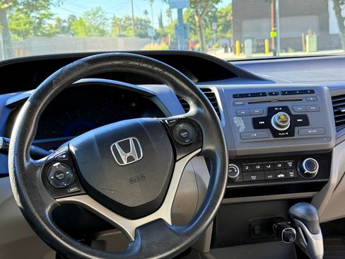 Used 2012 Honda Civic LX image 11