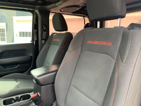 Used 2018 Jeep Wrangler Rubicon w/ Steel Bumper Group image 8