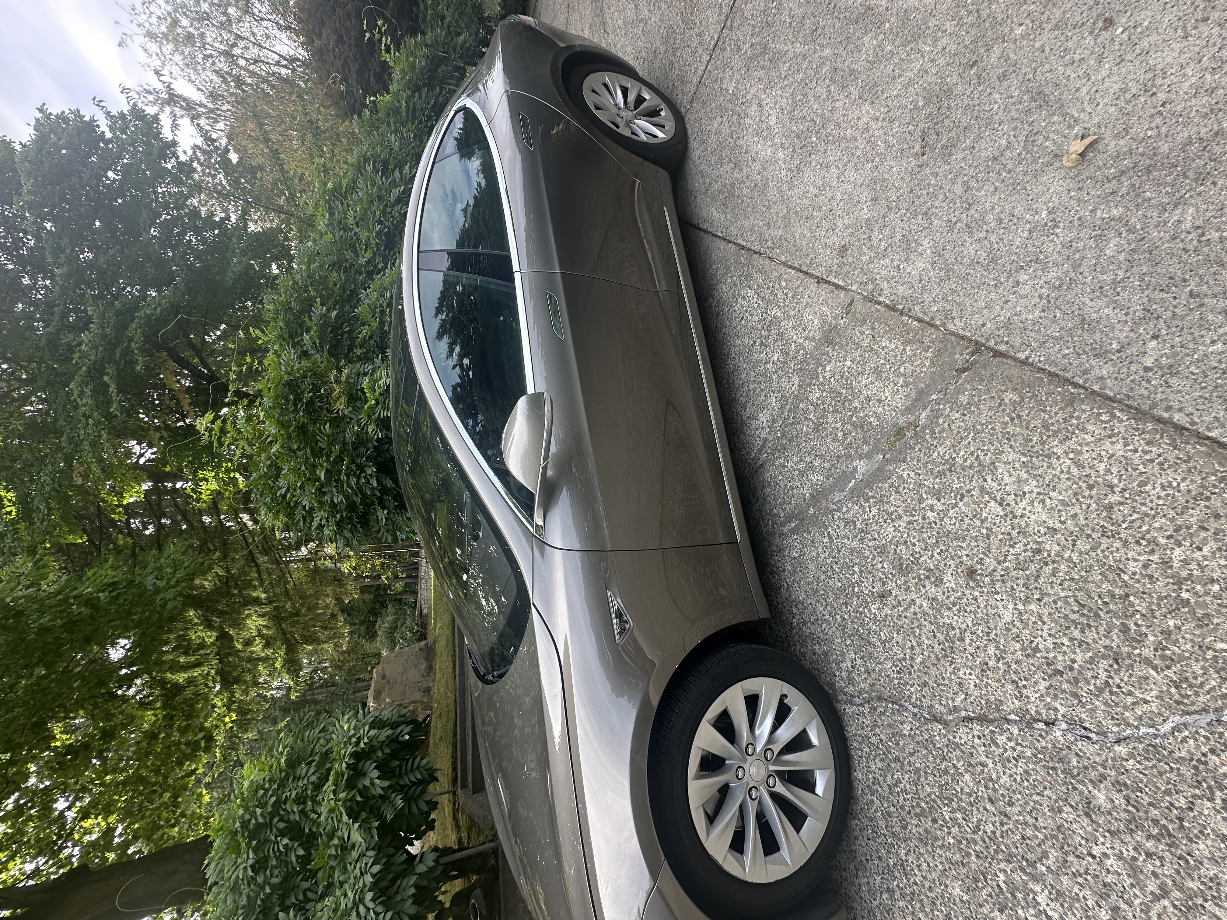 Used 2016 Tesla Model S 90D AWD/4WD image 4