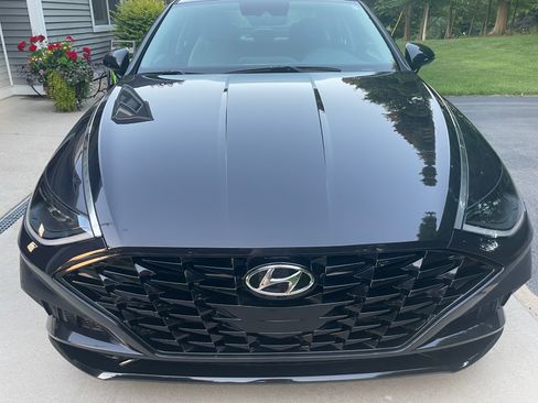 Used 2023 Hyundai Sonata SEL FWD image 2
