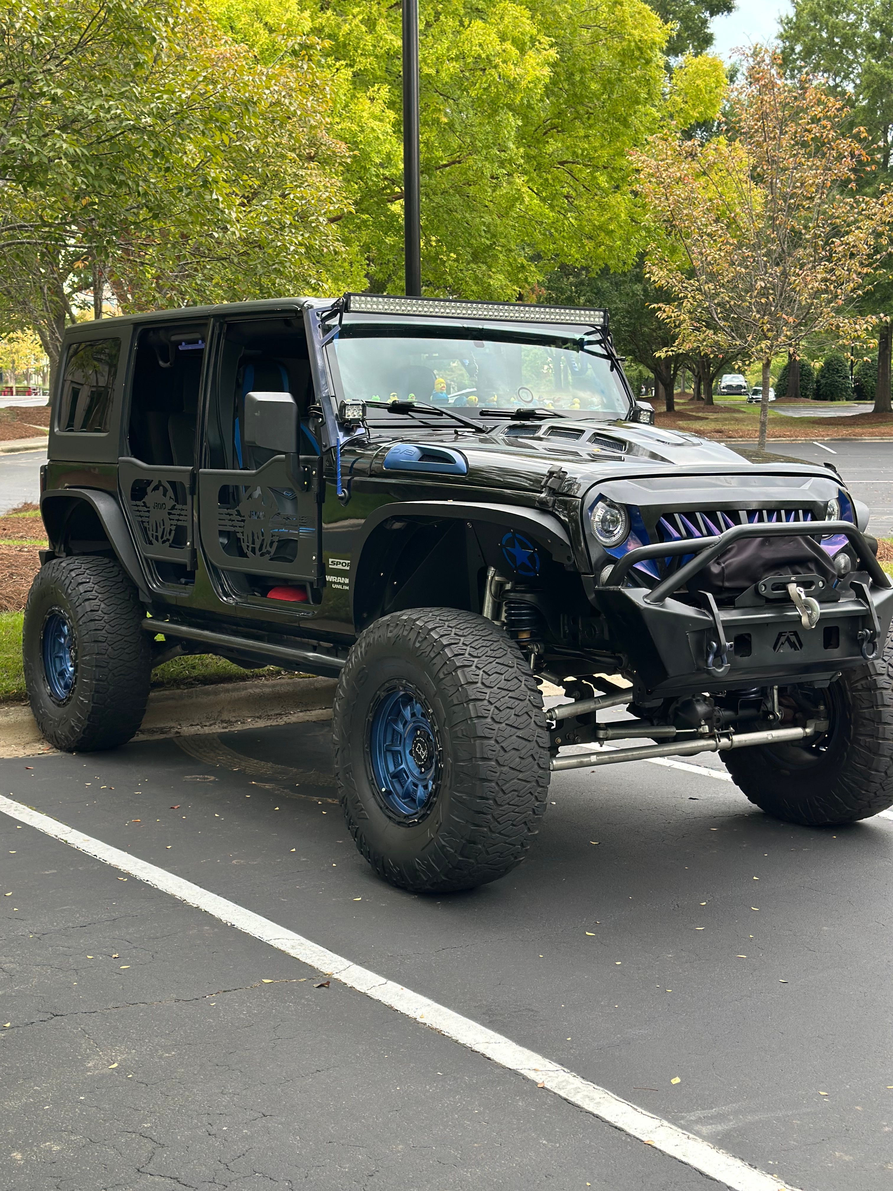 Used 2015 Jeep Wrangler Unlimited Sport w/ Power Convenience Group AWD/4WD image 9