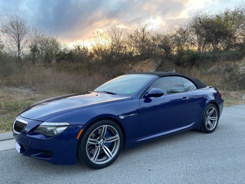 Used 2010 BMW M6 Convertible image 4
