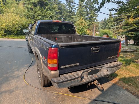 Used 2001 Chevrolet Silverado 2500 4x4 Extended Cab image 5