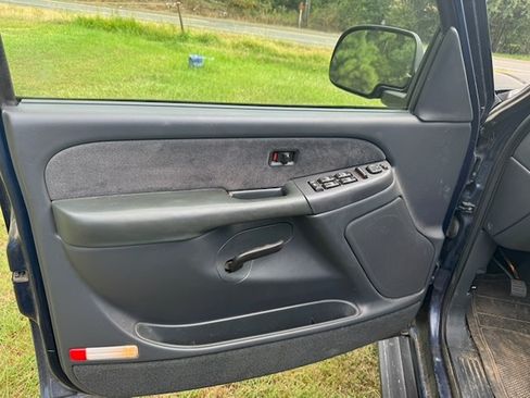Used 2001 Chevrolet Silverado 2500 LS RWD image 6