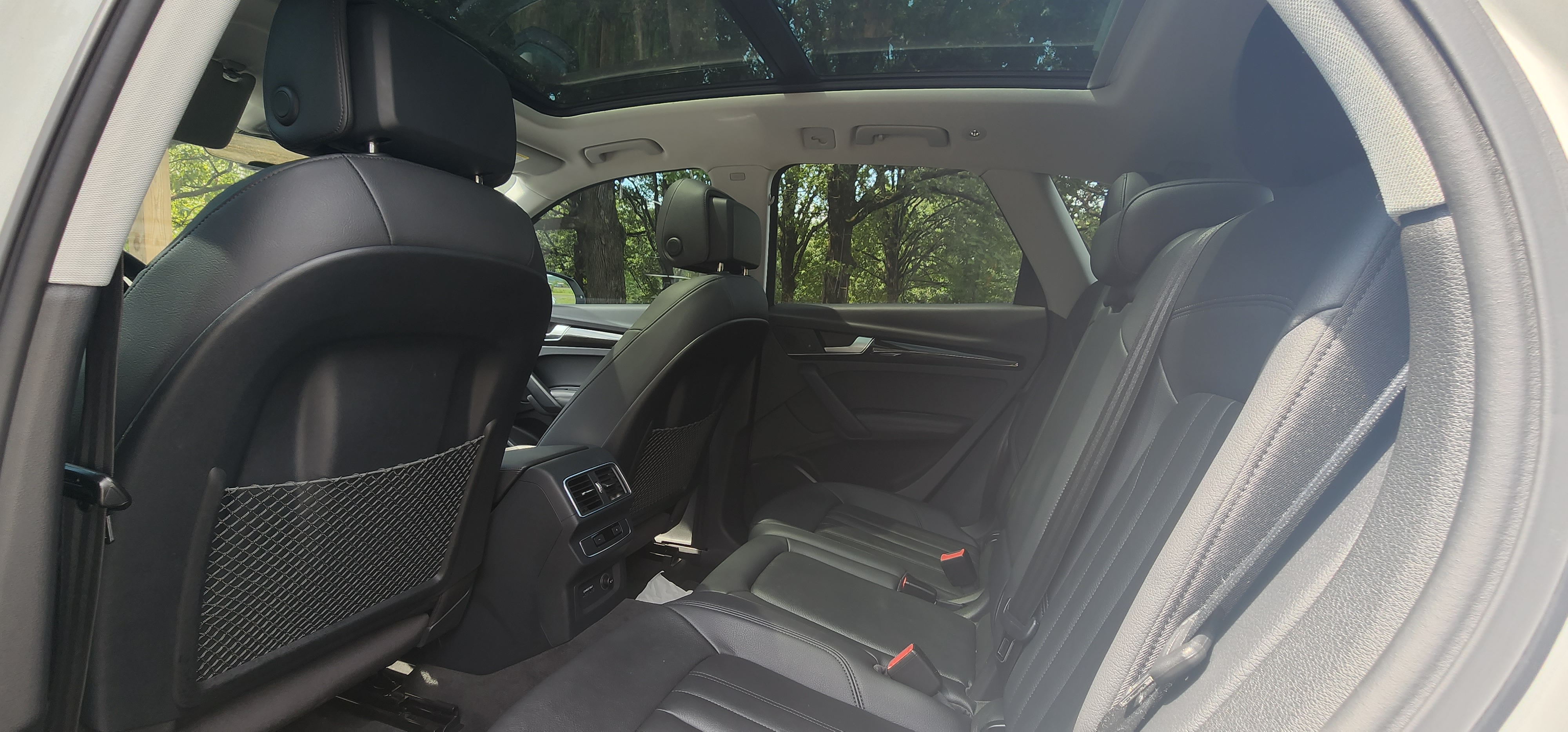 Used 2019 Audi Q5 2.0T Premium Plus w/ Premium Plus Package AWD/4WD image 4