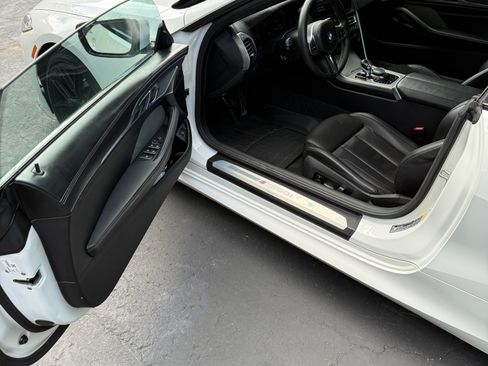 Used 2019 BMW M850i xDrive Convertible image 11