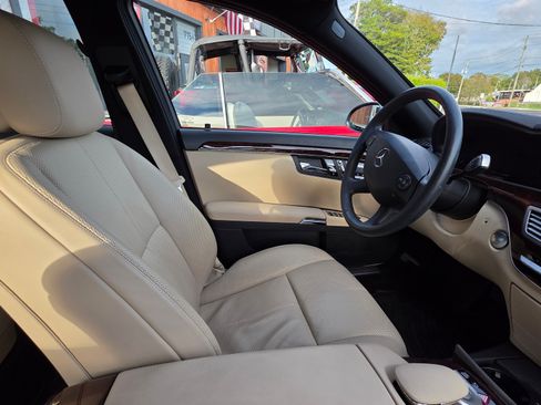 Used 2007 Mercedes-Benz S 550 4MATIC image 18
