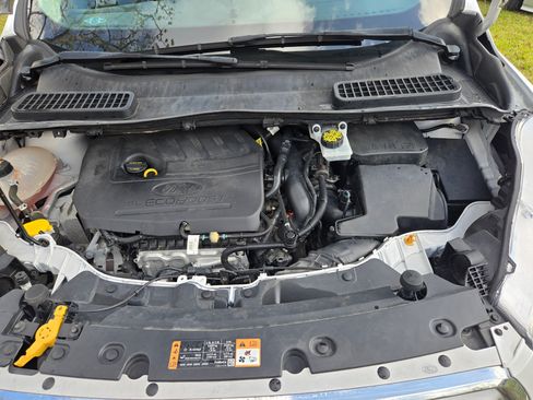 Used 2018 Ford Escape SE image 17