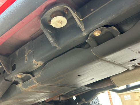 Used 2012 Jeep Wrangler Unlimited Sahara image 22