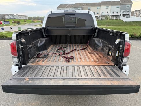 Used 2018 Toyota Tacoma TRD Pro image 20