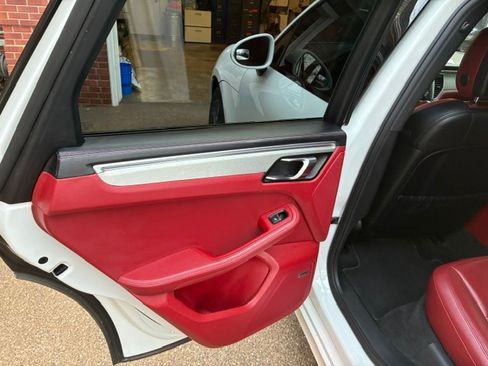 Used 2017 Porsche Macan GTS image 15