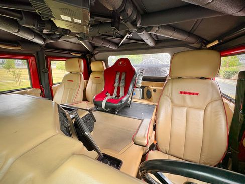 Used 1997 HUMMER H1 4-Door Open Top AWD/4WD image 12