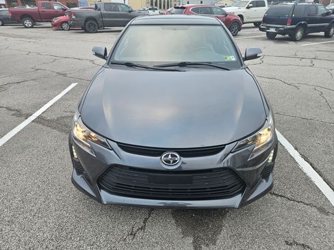 Used 2015 Scion tC Hatchback Coupe 2D image 10