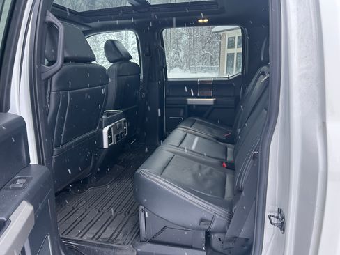 Used 2022 Ford F450 Lariat w/ Lariat Ultimate Package image 12