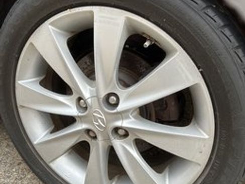 Used 2013 Hyundai Accent GLS w/ Premium Pkg image 10