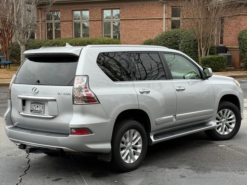 Used 2014 Lexus GX 460 w/ Premium Package image 4