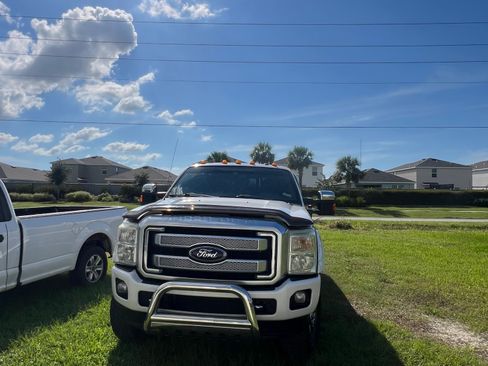 Used 2015 Ford F350 Platinum image 11