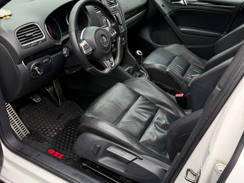 Used 2011 Volkswagen GTI Autobahn image 6