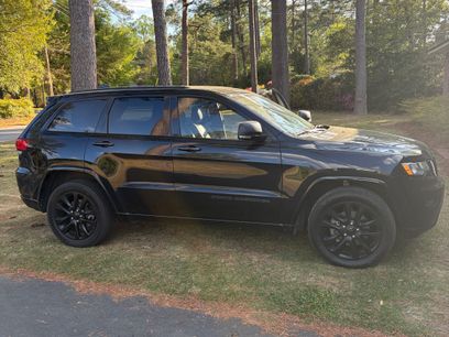 Used 2020 Jeep Grand Cherokee Altitude