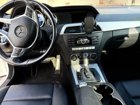 Used 2013 Mercedes-Benz C 250 Sedan image 11
