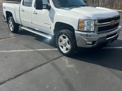 Used 2013 Chevrolet Silverado 2500 LTZ w/ LTZ Plus Package image 1