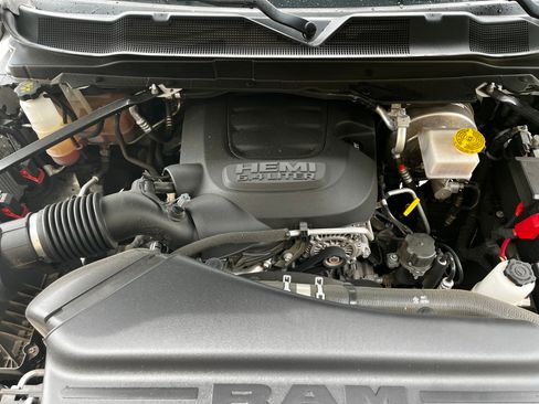 Used 2020 RAM 3500 Tradesman AWD/4WD image 17