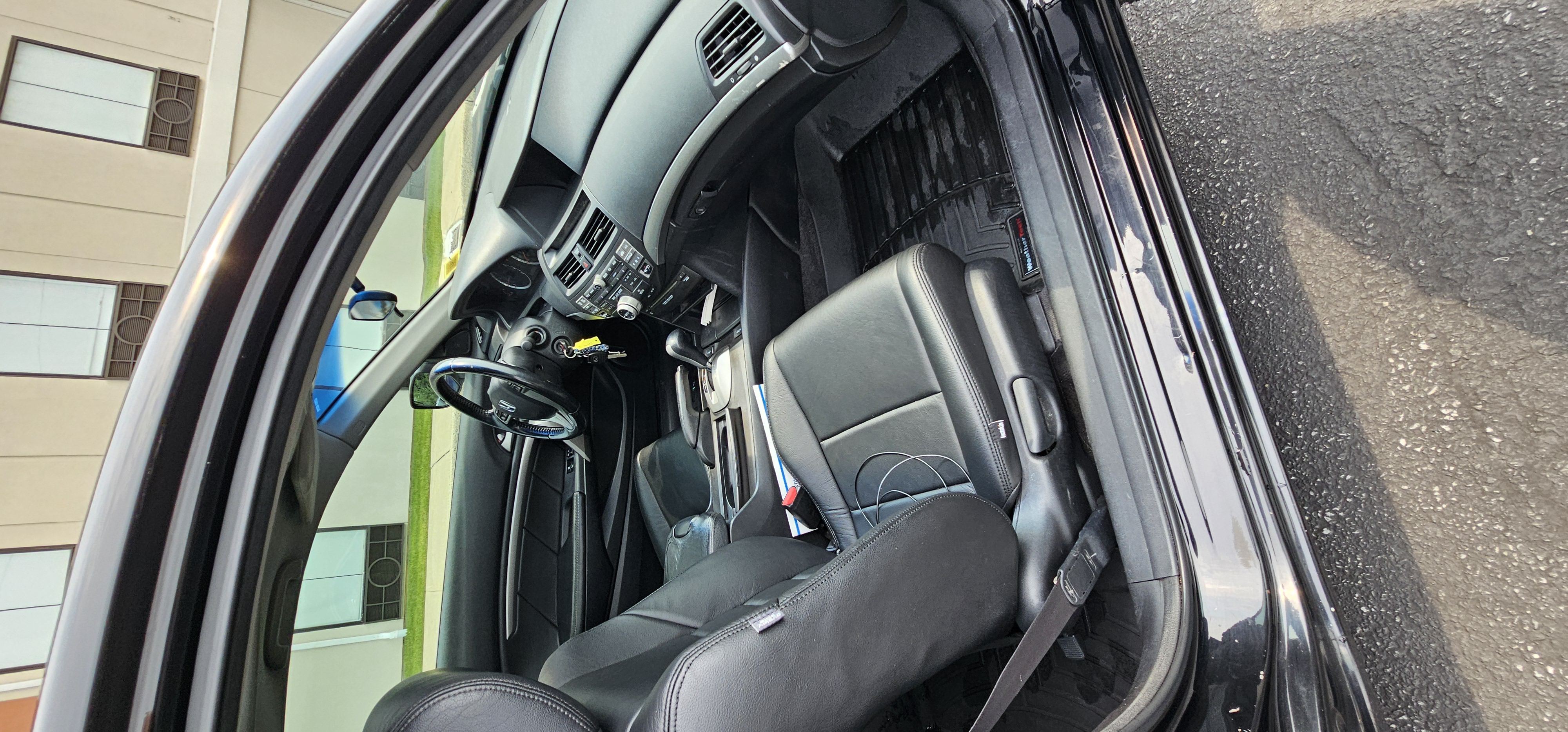 Used 2010 Honda Accord EX-L image 21