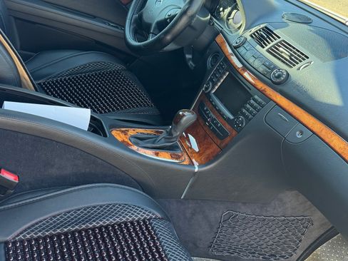 Used 2006 Mercedes-Benz E 350 Sedan image 11