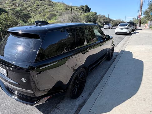 Used 2022 Land Rover Range Rover SE image 14