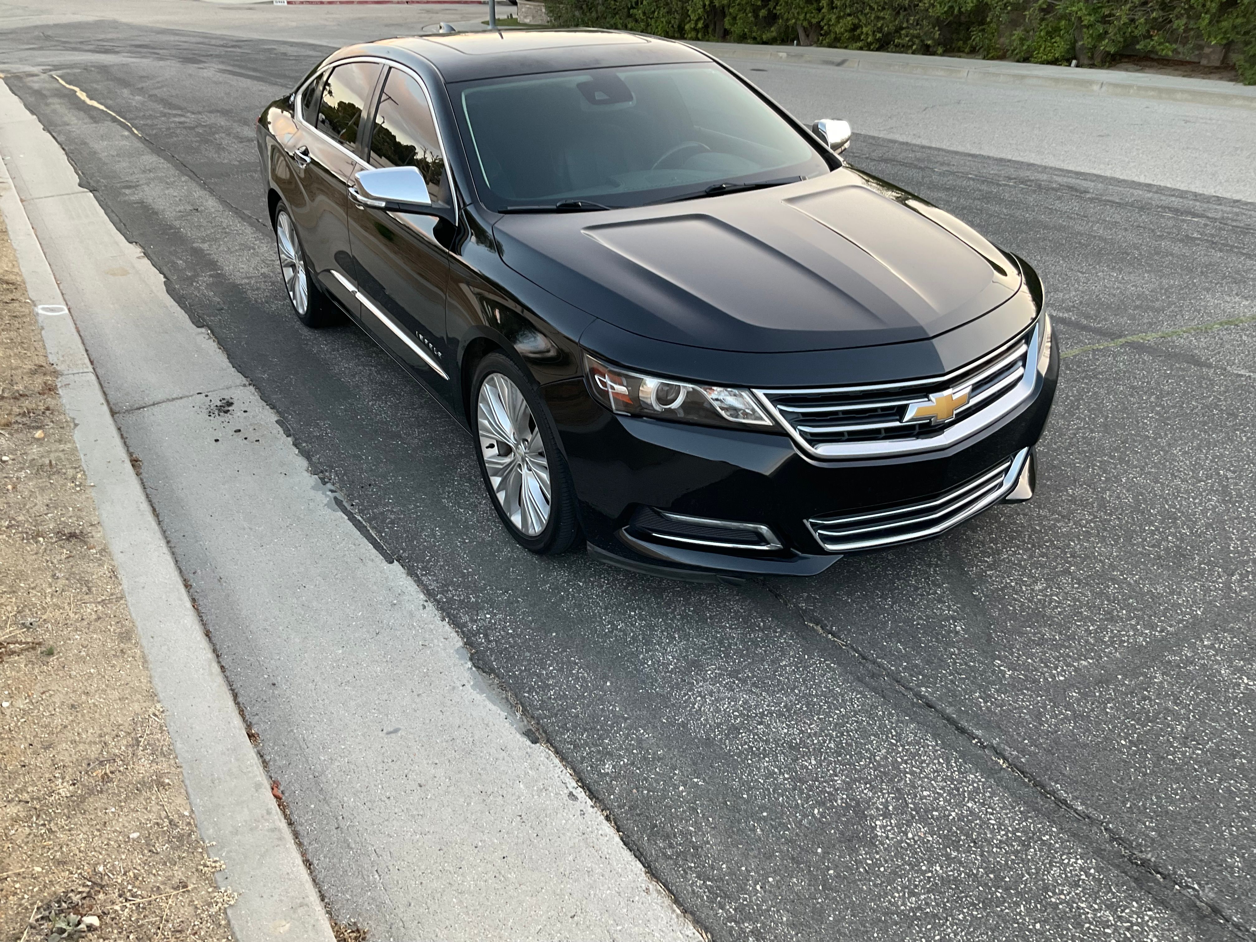 Used 2015 Chevrolet Impala LTZ FWD image 2