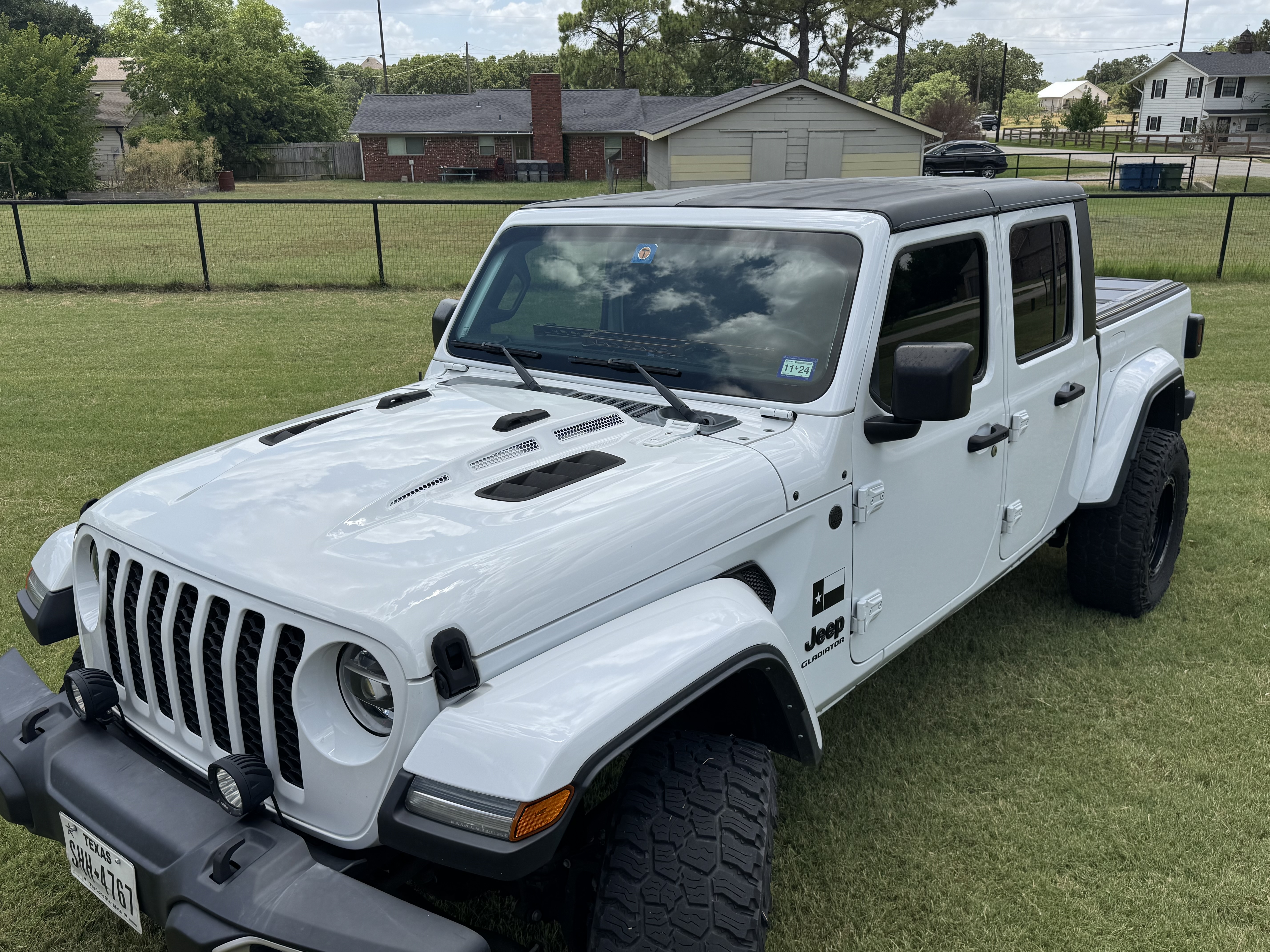 Used 2022 Jeep Gladiator Sport AWD/4WD image 5