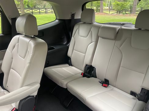 Used 2020 Kia Telluride S FWD image 9