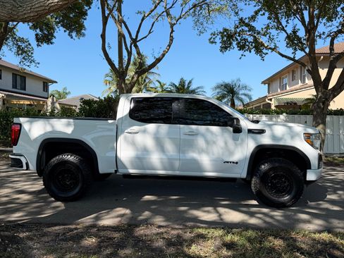 Used 2020 GMC Sierra 1500 AT4 w/ AT4 Premium Package image 6