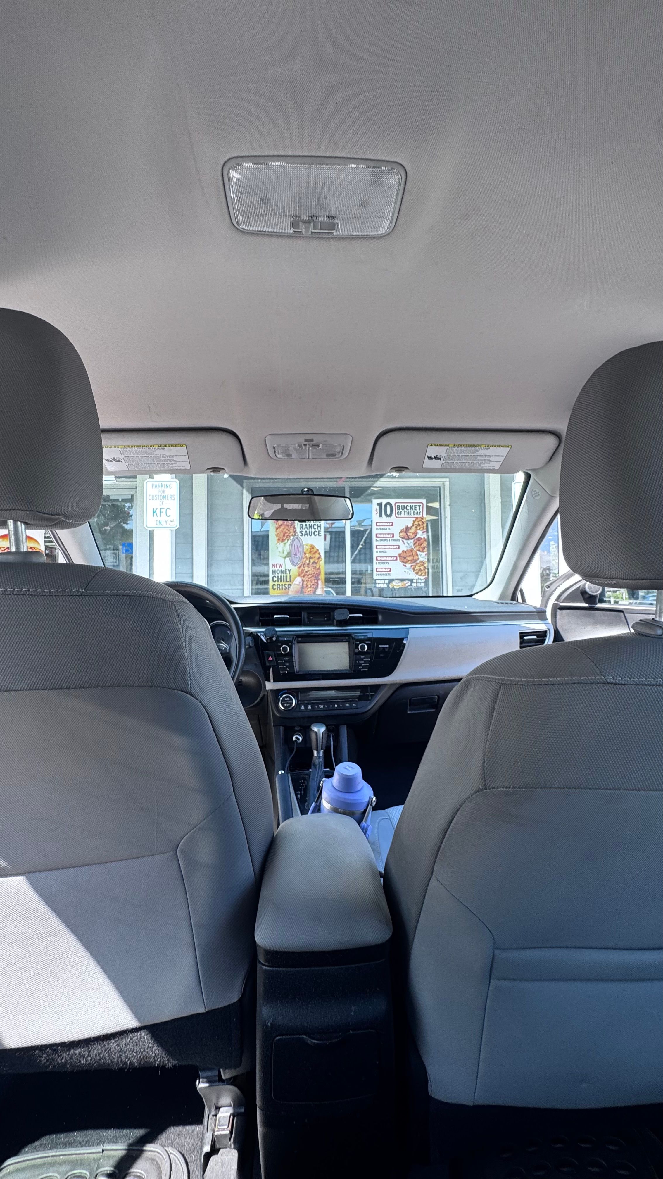Used 2016 Toyota Corolla LE FWD image 11