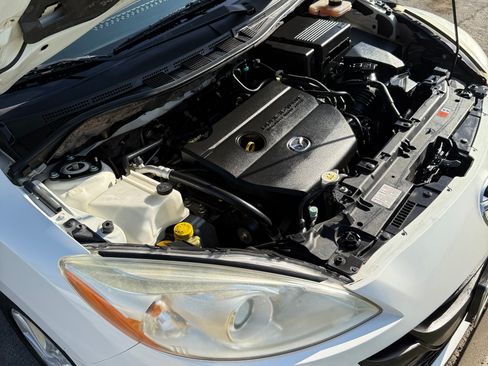 Used 2012 MAZDA MAZDA5 Sport FWD image 24