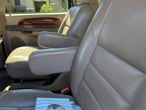 Used 2002 Ford Excursion Limited image 8