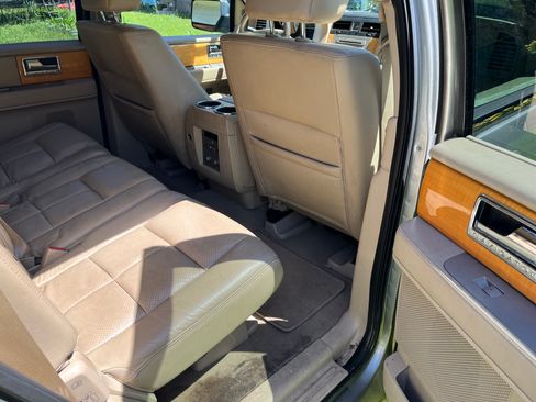 Used 2008 Lincoln Navigator 4WD image 12