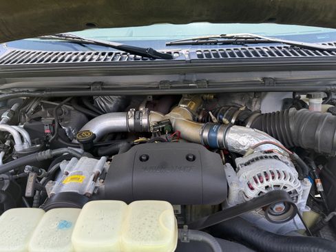 Used 2001 Ford F250 4x4 Regular Cab Super Duty image 12