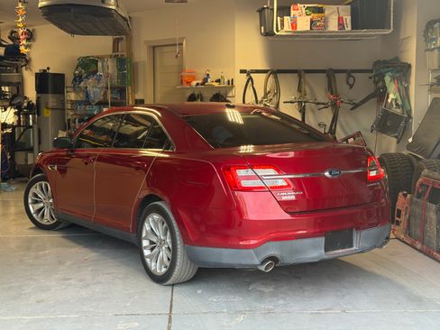 Used 2013 Ford Taurus Limited FWD image 5