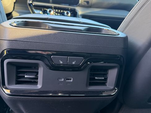 Used 2024 GMC Sierra 1500 AT4X w/ AT4X AEV Edition image 11