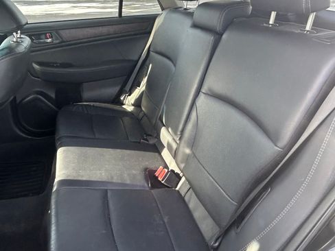 Used 2018 Subaru Outback 2.5i Limited image 14