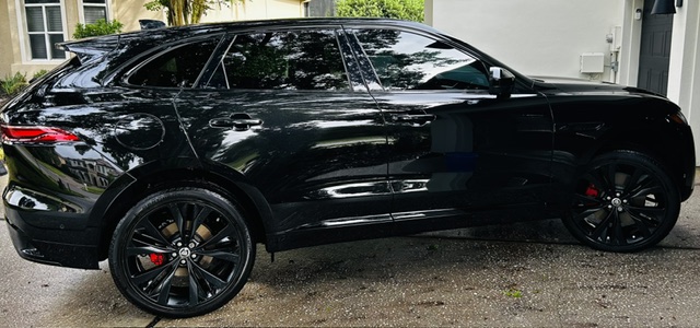 Used 2026 Jaguar F-PACE R-Dynamic S AWD/4WD image 4