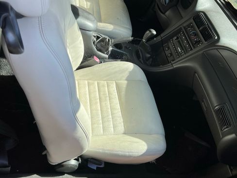 Used 2001 Ford Mustang GT image 4