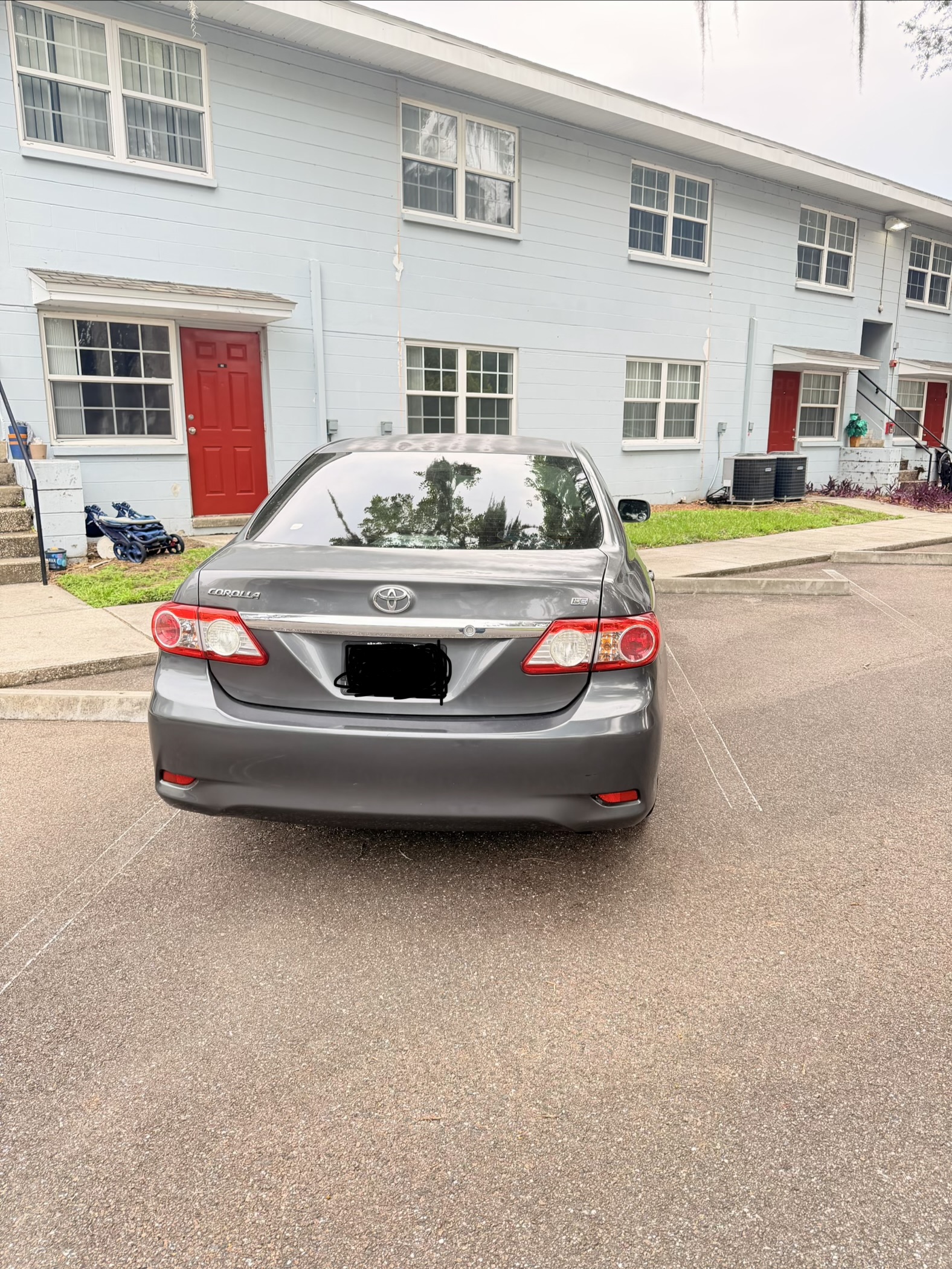 Used 2012 Toyota Corolla LE FWD image 6
