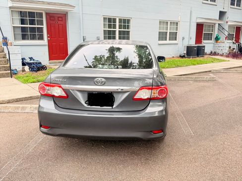Used 2012 Toyota Corolla LE FWD image 6