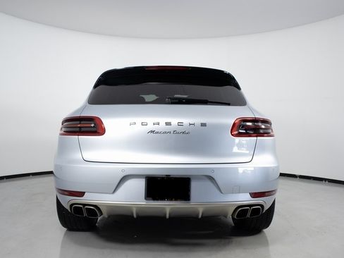 Used 2016 Porsche Macan Turbo image 4