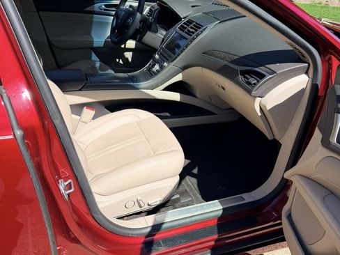 Used 2017 Lincoln MKZ Reserve w/ Technology Package AWD/4WD image 5