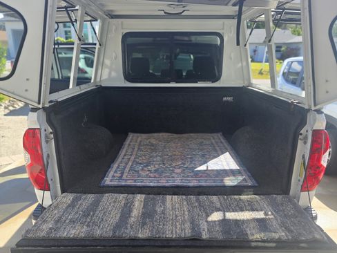 Used 2018 Toyota Tundra SR5 image 14