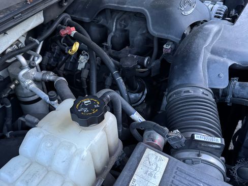 Used 2005 GMC Yukon XL Denali AWD/4WD image 20