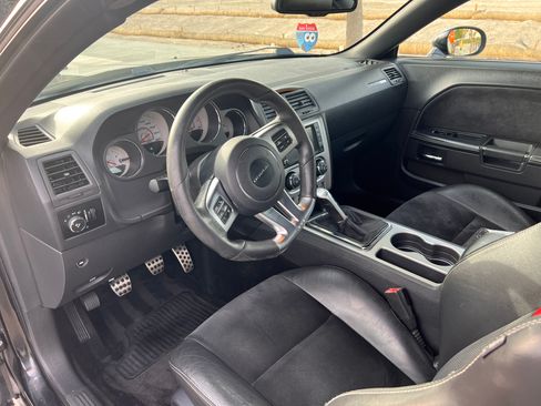 Used 2012 Dodge Challenger SRT8 w/ Premium Sound Group image 9